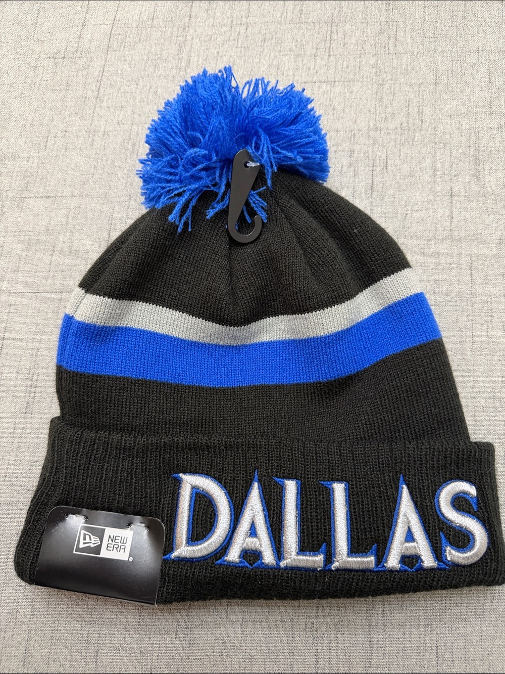 Dallas Mavericks New Era Dallas Pom Beanie - NWT